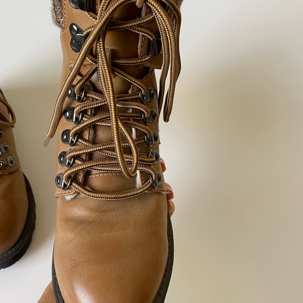 Outdoor style ankle boots - Picture 5 of 16